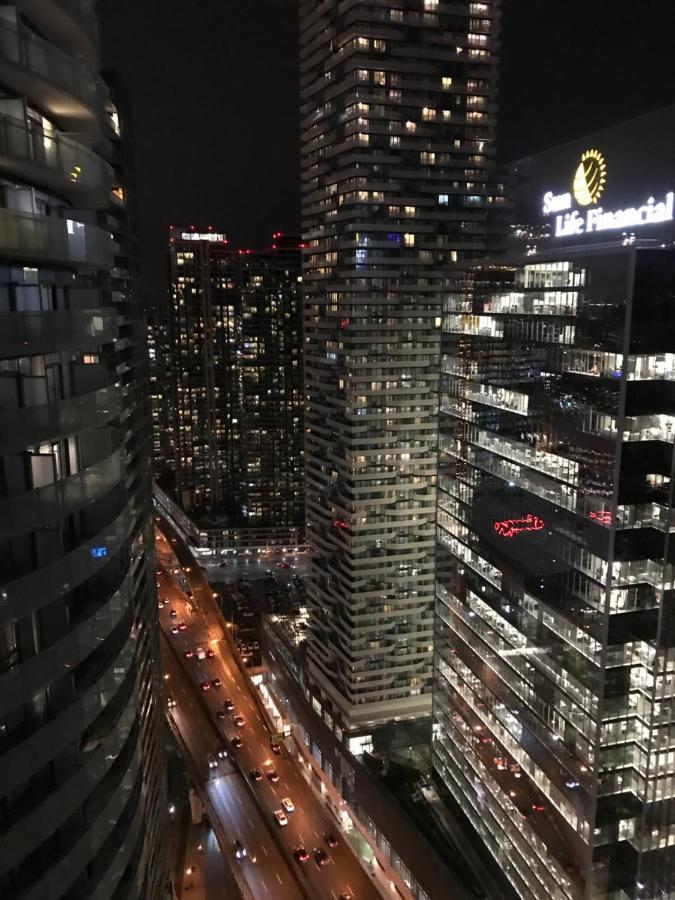 Stylish Condos Toronto Bagian luar foto